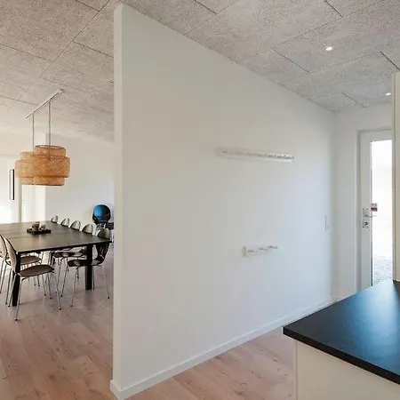 Holiday home Sleeps 16 Wifi Tranehuse