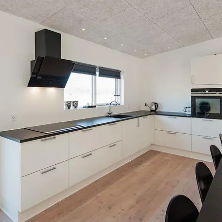 Sleeps 16 Wifi