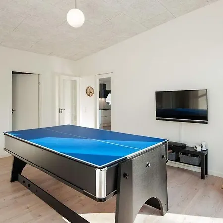 Sleeps 16 Wifi Tranehuse